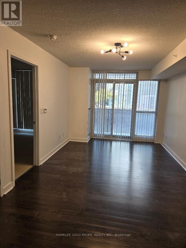 Photo du bâtiment - 295 Adelaide St W