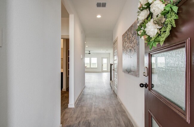 Foto del edificio - 14506 Rain Tree Dr