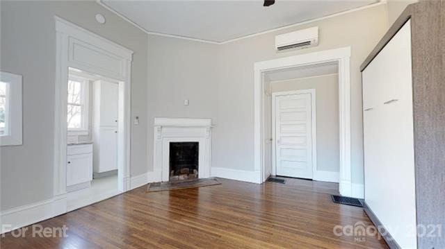 Foto del edificio - 428 Hawthorne Ln