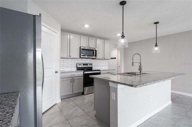 Building Photo - 12143 Kingsley Trl