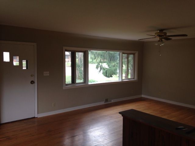 Building Photo - 2 Bedroom