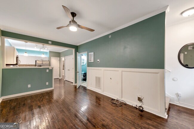 Foto del edificio - 1079 Sims St SW