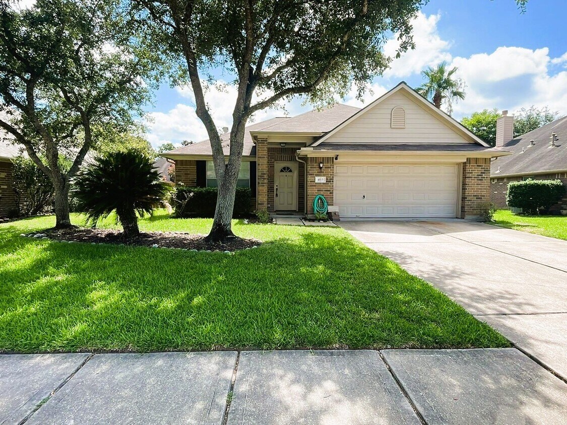 Primary Photo - 4113 Cleburne Dr