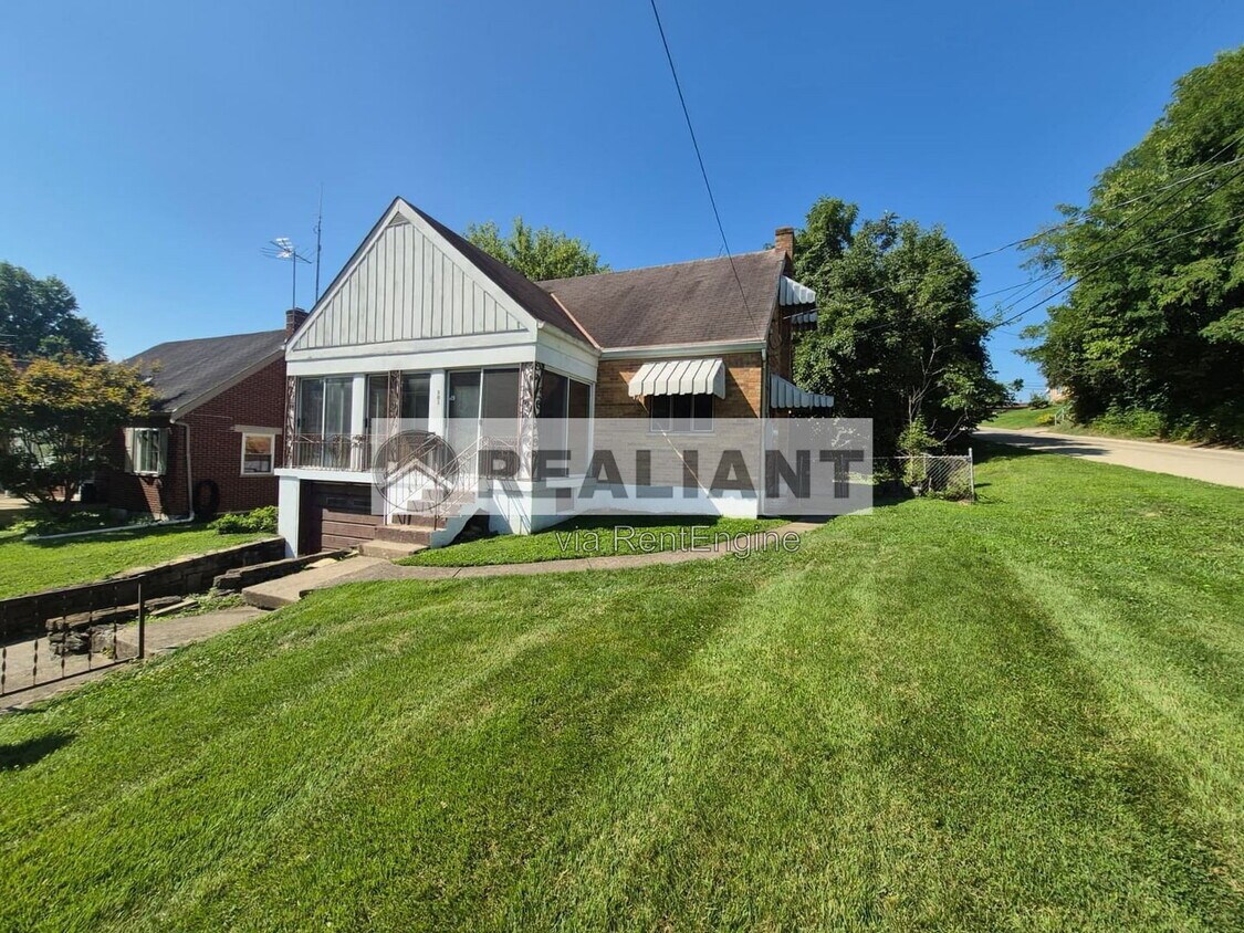 Photo - 501 Hallam Avenue