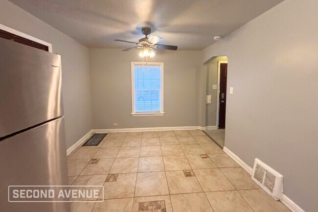 Foto del edificio - 10159 S Rhodes Ave