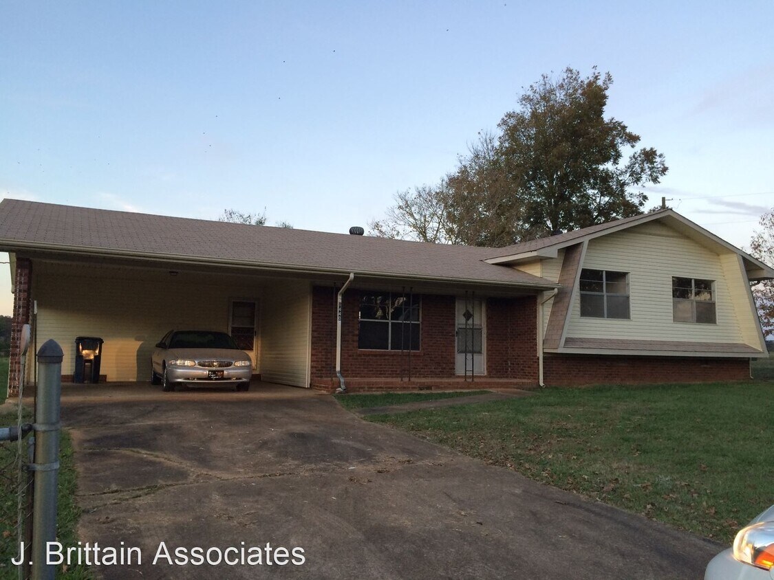 Primary Photo - 3 br, 2 bath House - 1440 Taylors Chapel Road