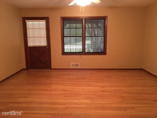 Foto del edificio - 3 br, 2 bath House - 210 Candy Ln