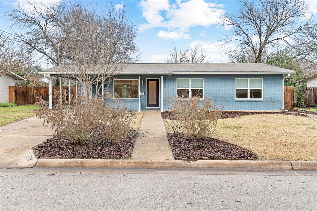 Primary Photo - 1310 Dwyce Dr