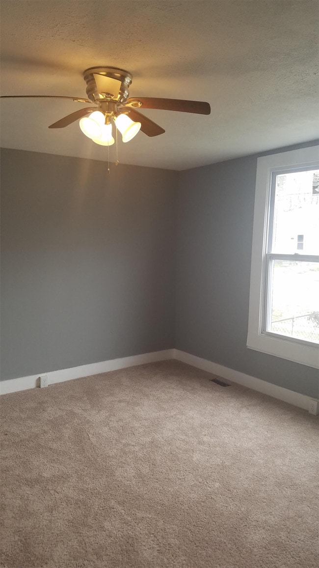 Photo - 858 Whitney Ave House