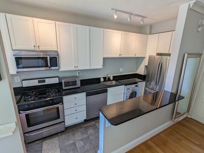 Foto del edificio - 3220 17th St NW