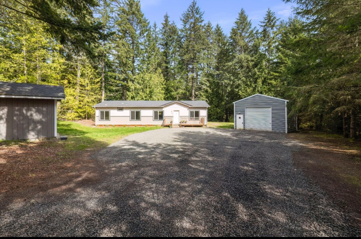 Primary Photo - Peaceful Forest Retreat with Detached Gara...