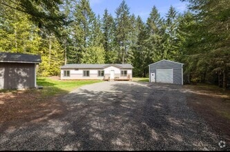 Building Photo - 18142 Diamond Dr NE