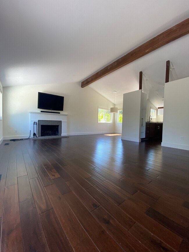 Vaulted Living Dining - 1016 NE 105th St