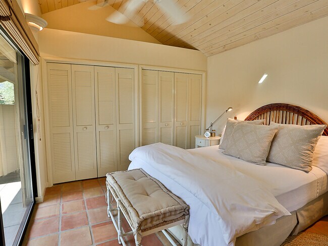 Foto del edificio - 1651 Cabernet Ln