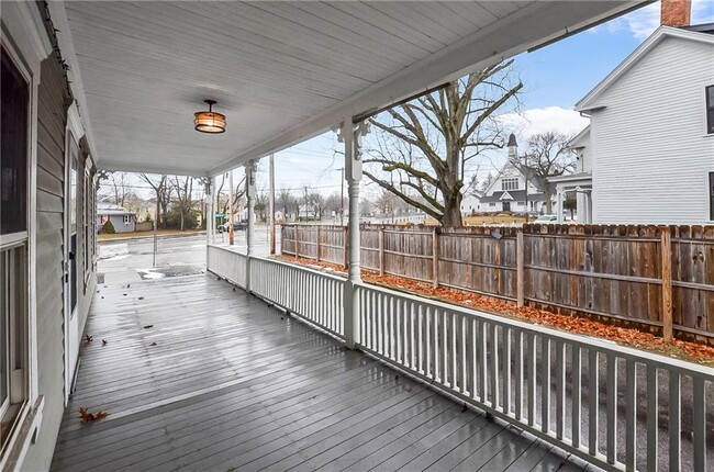 Foto del edificio - 292 Pleasant St