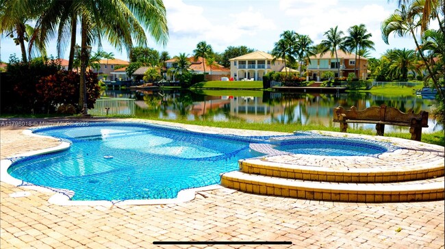 Foto del edificio - 11388 NW 68th St