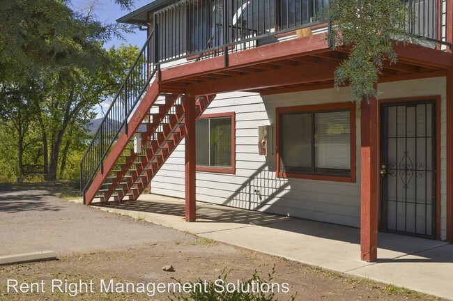 Building Photo - 1122 Stetson Rd