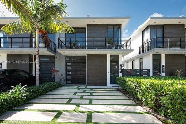 Foto del edificio - 2516 NE 21st St