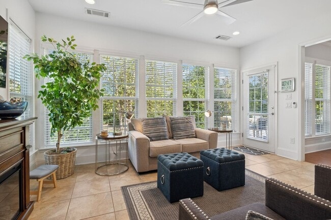 Foto del edificio - 239 Antebellum Ln