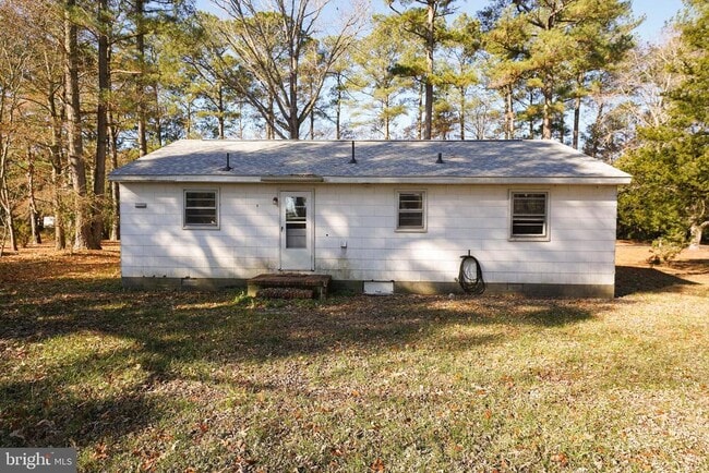 Foto del edificio - 5643 Rip Wil Dr