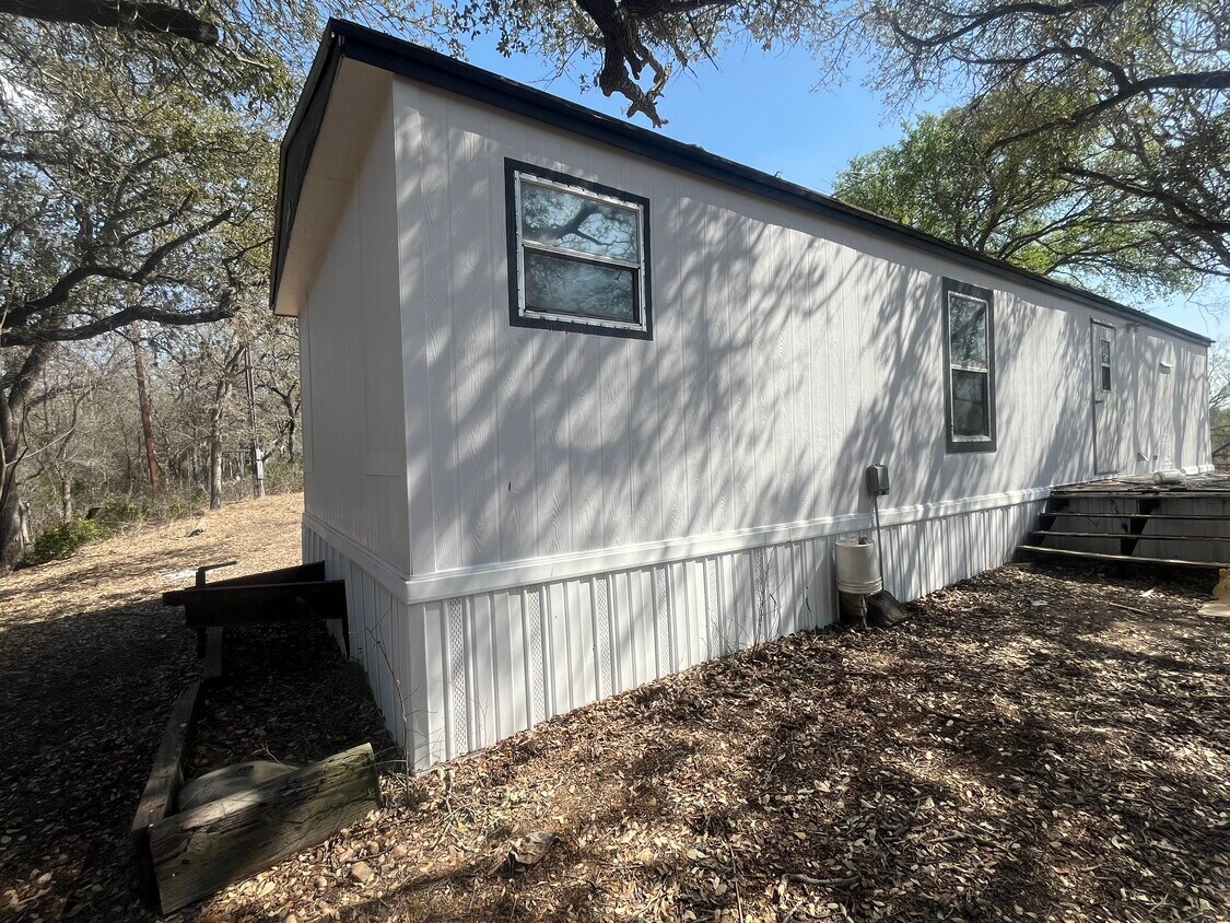 Primary Photo - 656 County Rd 4614