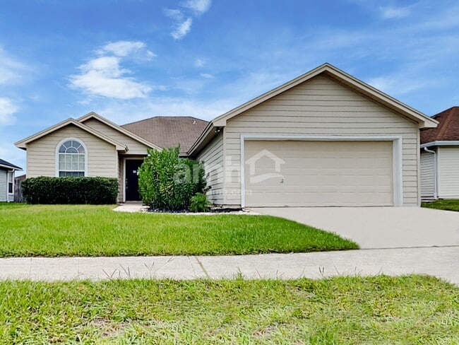 Building Photo - 530 Fallen Timbers Dr