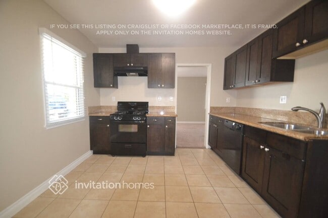 Building Photo - 11436 Horton Ave