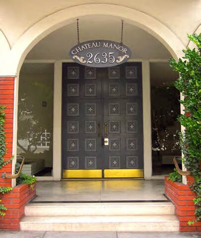 Building Photo - Chateau Manor