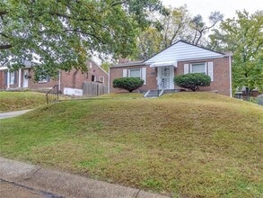 Building Photo - 1086 Wilshire Ave