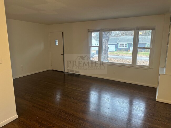 Building Photo - 2712 S Glenwood Ave