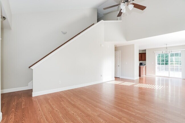 Building Photo - 5037 Timber Trail Dr
