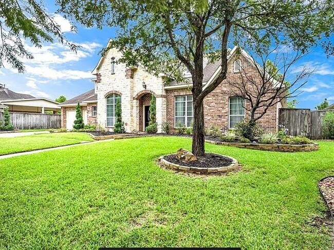 Building Photo - 2022 Arbor Cove