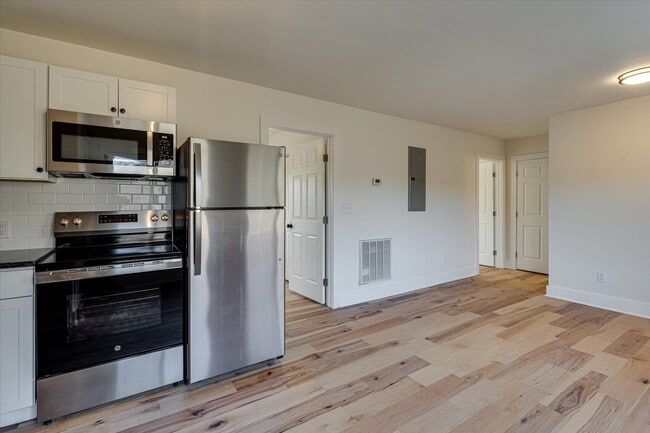 Photo - 1627 Mars Aly Apartment