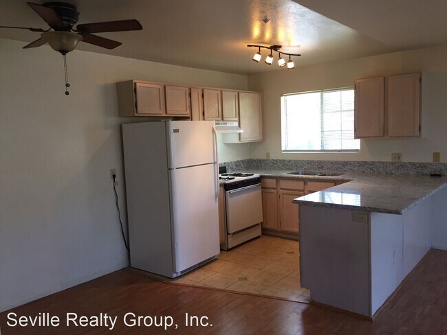 Building Photo - 1304 Brunner St