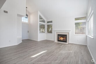 Building Photo - 390 Zachary Dr
