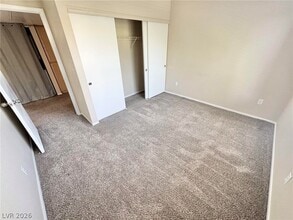 Building Photo - 8070 W Russell Rd