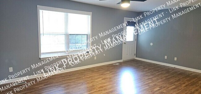 Foto del edificio - 140 S Elmwood St