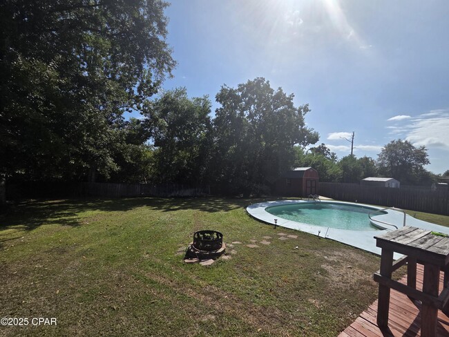 Building Photo - 1303 Sutherland Ct