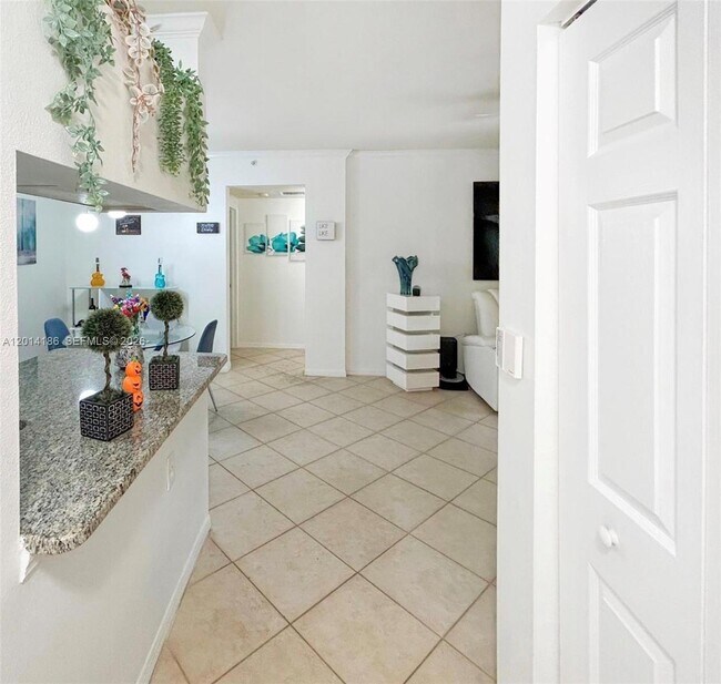 Foto del edificio - 6533 Emerald Dunes Dr