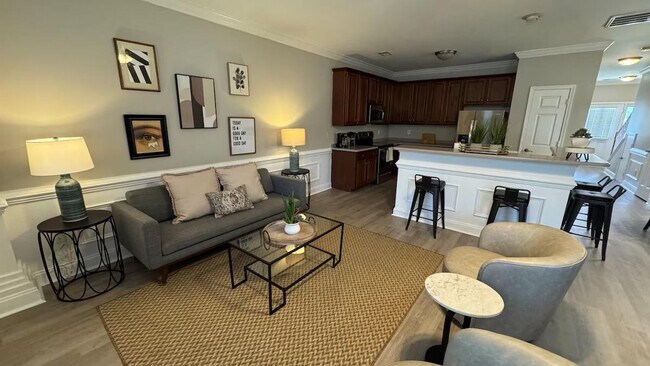 Building Photo - 115 Ponderosa Dr