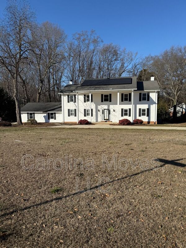 Foto del edificio - 121 Chipwood Ln