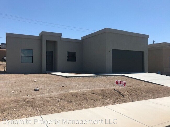 Building Photo - 3 br, 2 bath House - 1304 Lobo Drive