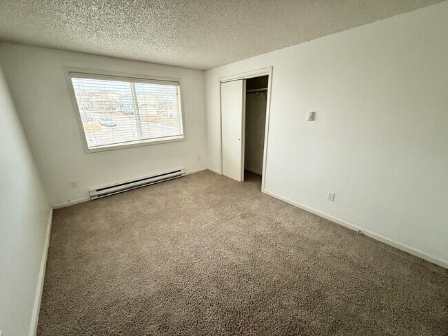 Foto del edificio - 418 Kings Ct