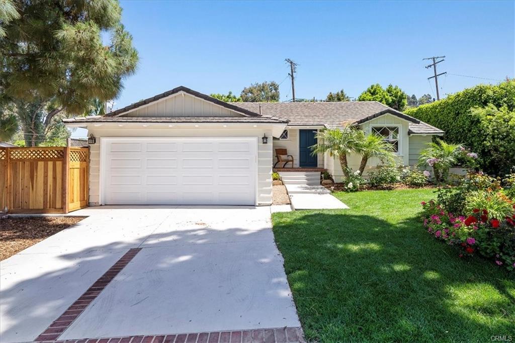 Primary Photo - 1137 Vía Coronel