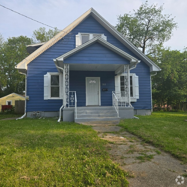 Building Photo - 312 W McClure Ave