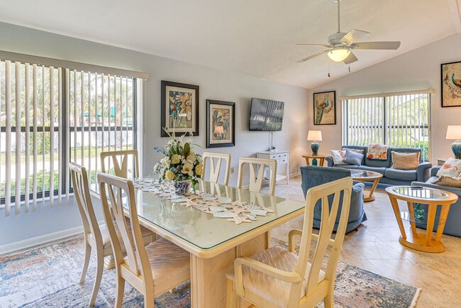 Foto del edificio - 11651 Pointe Cir