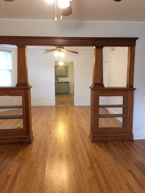 view of apartment - 3500 N Lowell Ave