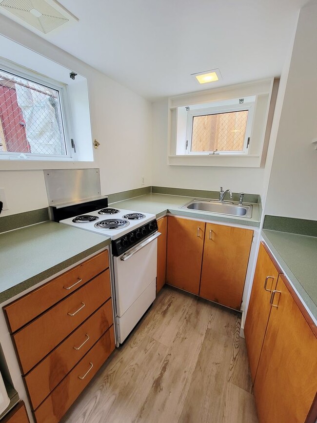 Building Photo - 294