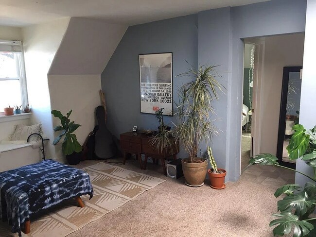 Foto del edificio - 925 Grandview Ave