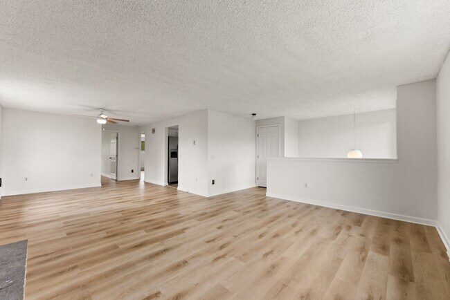 Photo - Charming 4 Bedroom 2 Bath single family ho... House